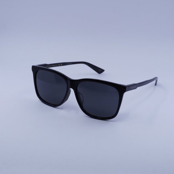 Gucci GG0495SA 001 Sunglasses Black Square Frame - Picture 1 of 8
